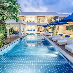 freedom-villa.ubudhotelsnow.com/